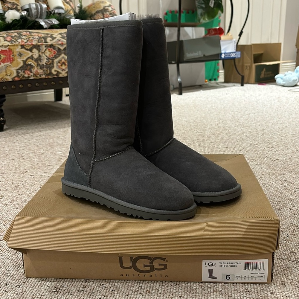 UGG classic tall size 6 brand new with box